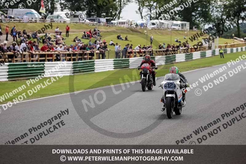 Vintage motorcycle club;eventdigitalimages;mallory park;mallory park trackday photographs;no limits trackdays;peter wileman photography;trackday digital images;trackday photos;vmcc festival 1000 bikes photographs